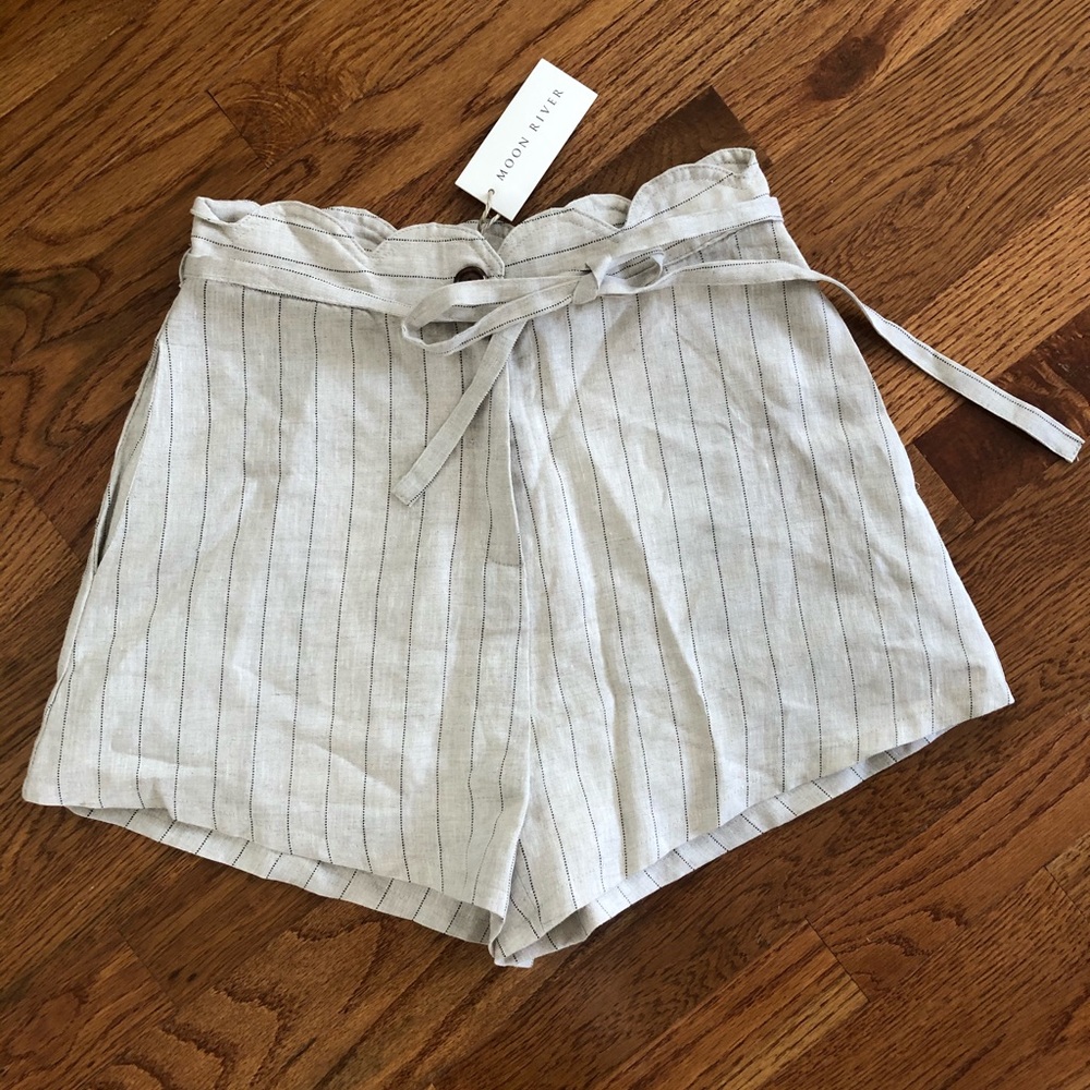NWT- Lulus high waisted shorts.